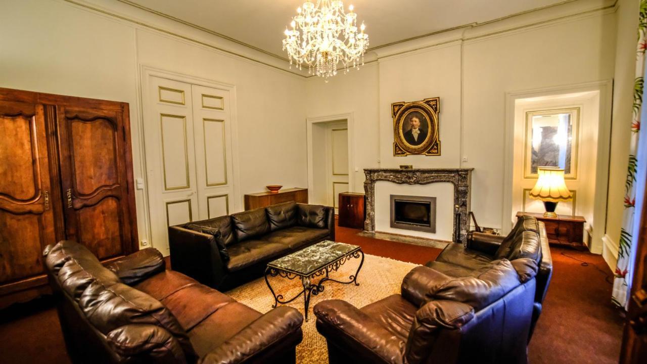 Private Castle With Park - Chateau Guillermo La Moncelle Exterior foto